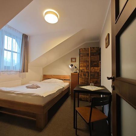 Hotel Stary Mlyn เยเซนิค ภายนอก รูปภาพ