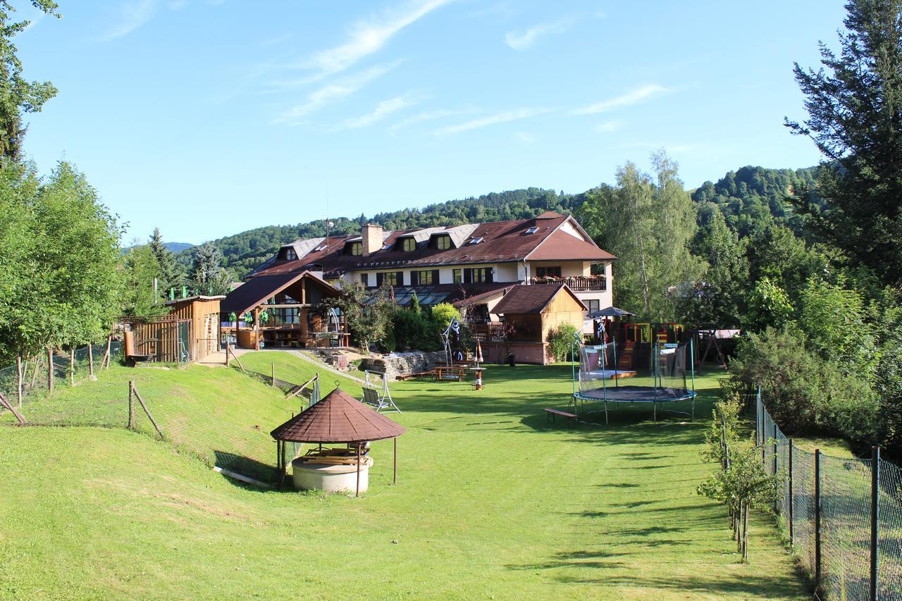 Hotel Stary Mlyn เยเซนิค ภายนอก รูปภาพ