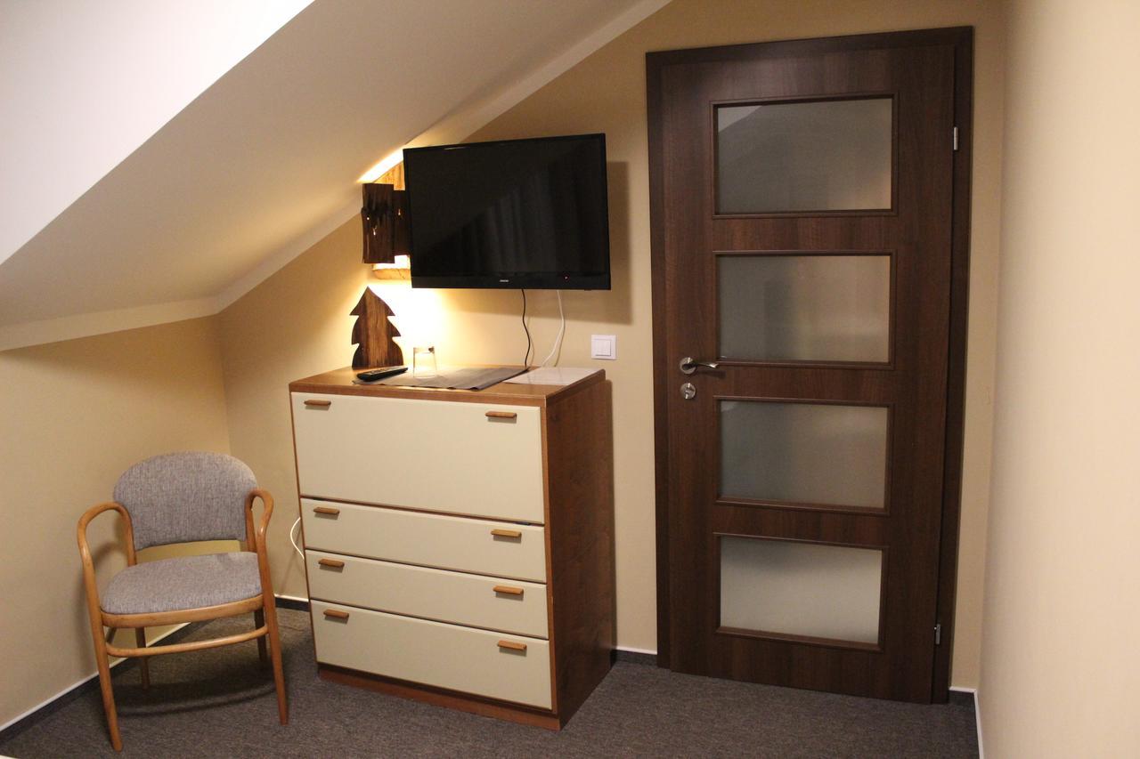 Hotel Stary Mlyn เยเซนิค ภายนอก รูปภาพ
